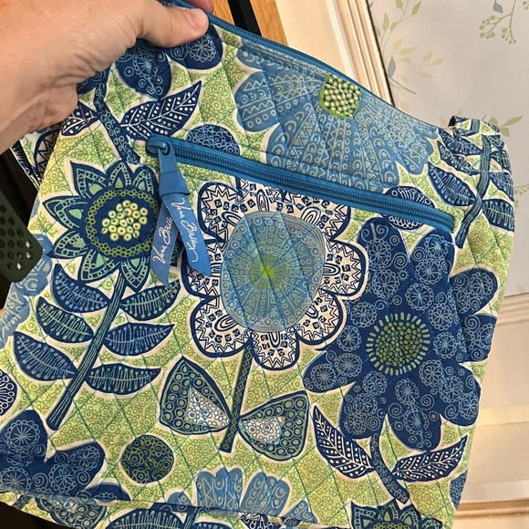 Vera Bradley Doodle Daisy Floral Crossbody Bag - Picture 9 of 9
